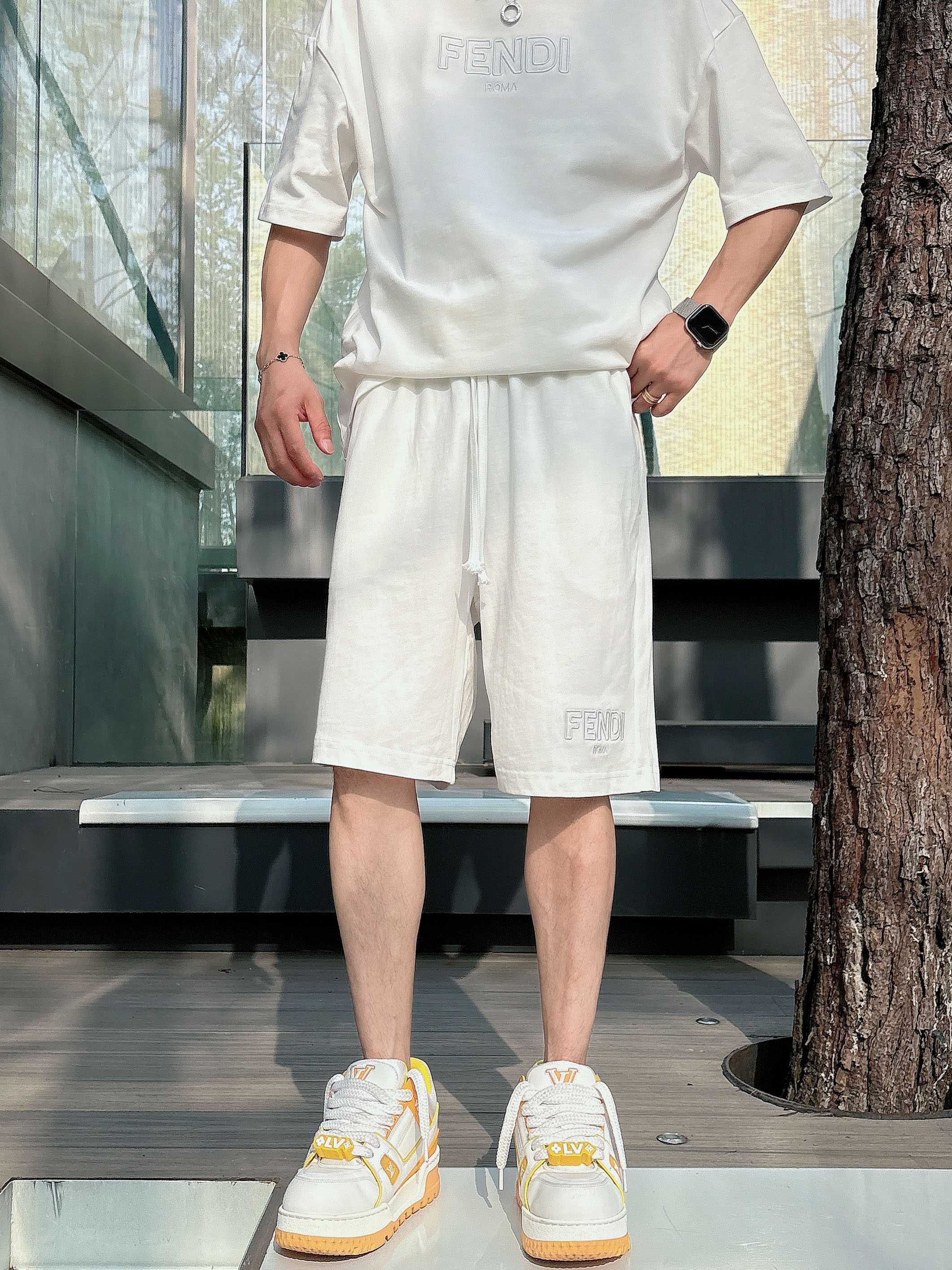 Fendi Heavyweight Cotton Embroidered T-Shirt & Shorts Set - Unisex 5 a1746887028393 1537