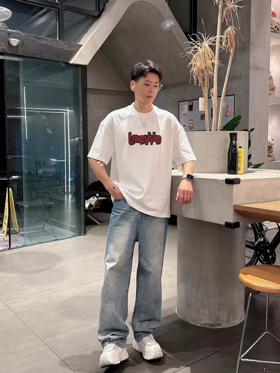 25SS loewe新款限定圆领短袖T恤，选用330克双纱平织棉面料打...