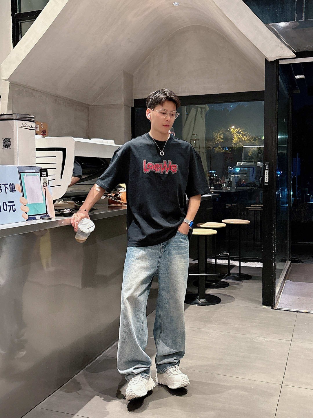 25SS loewe新款限定圆领短袖T恤，选用330克双纱平织棉面料打...