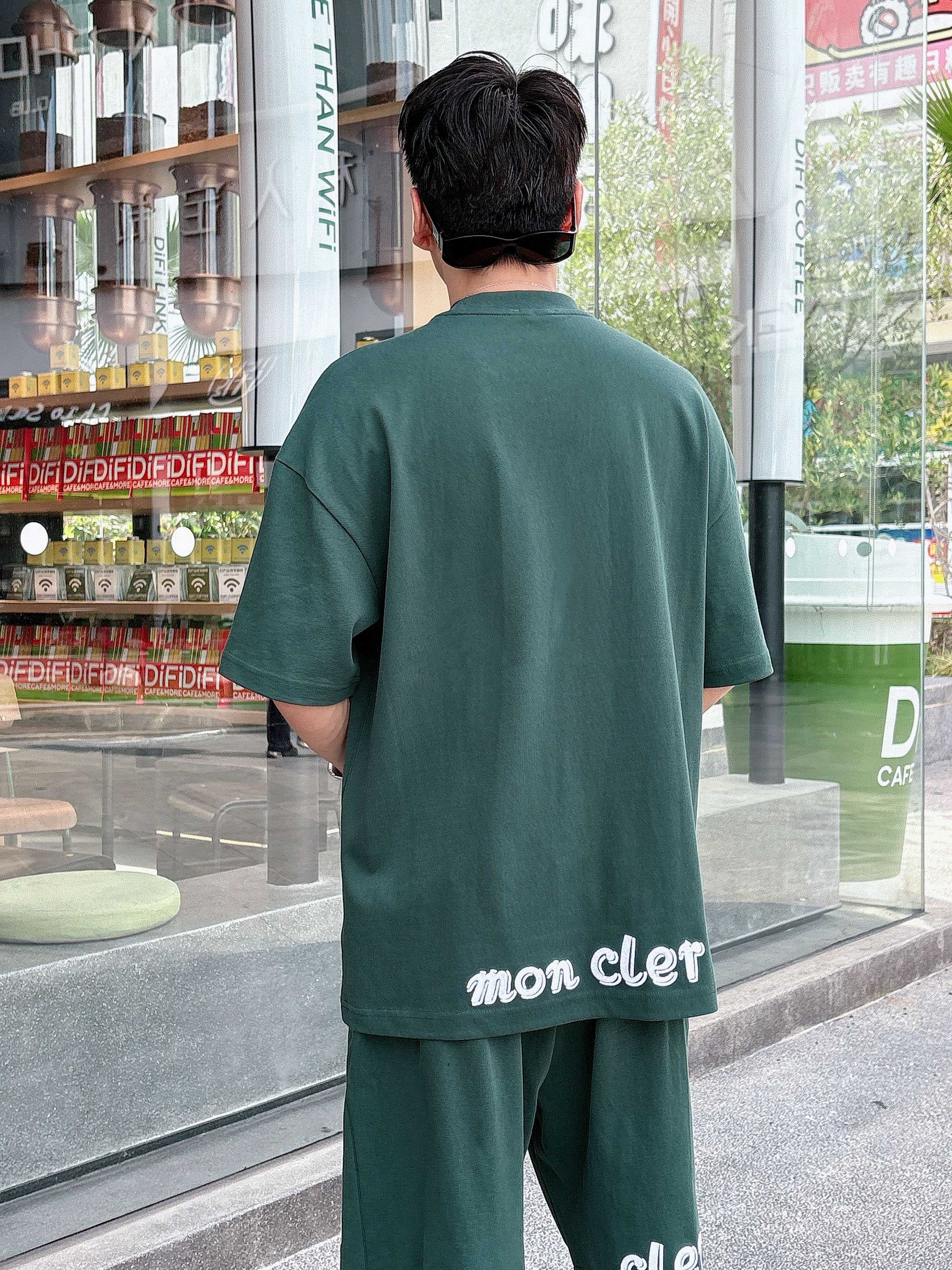 Moncler Heavyweight Cotton Embroidered T-Shirt & Shorts Set - Unisex 9 a1748102907800 0074