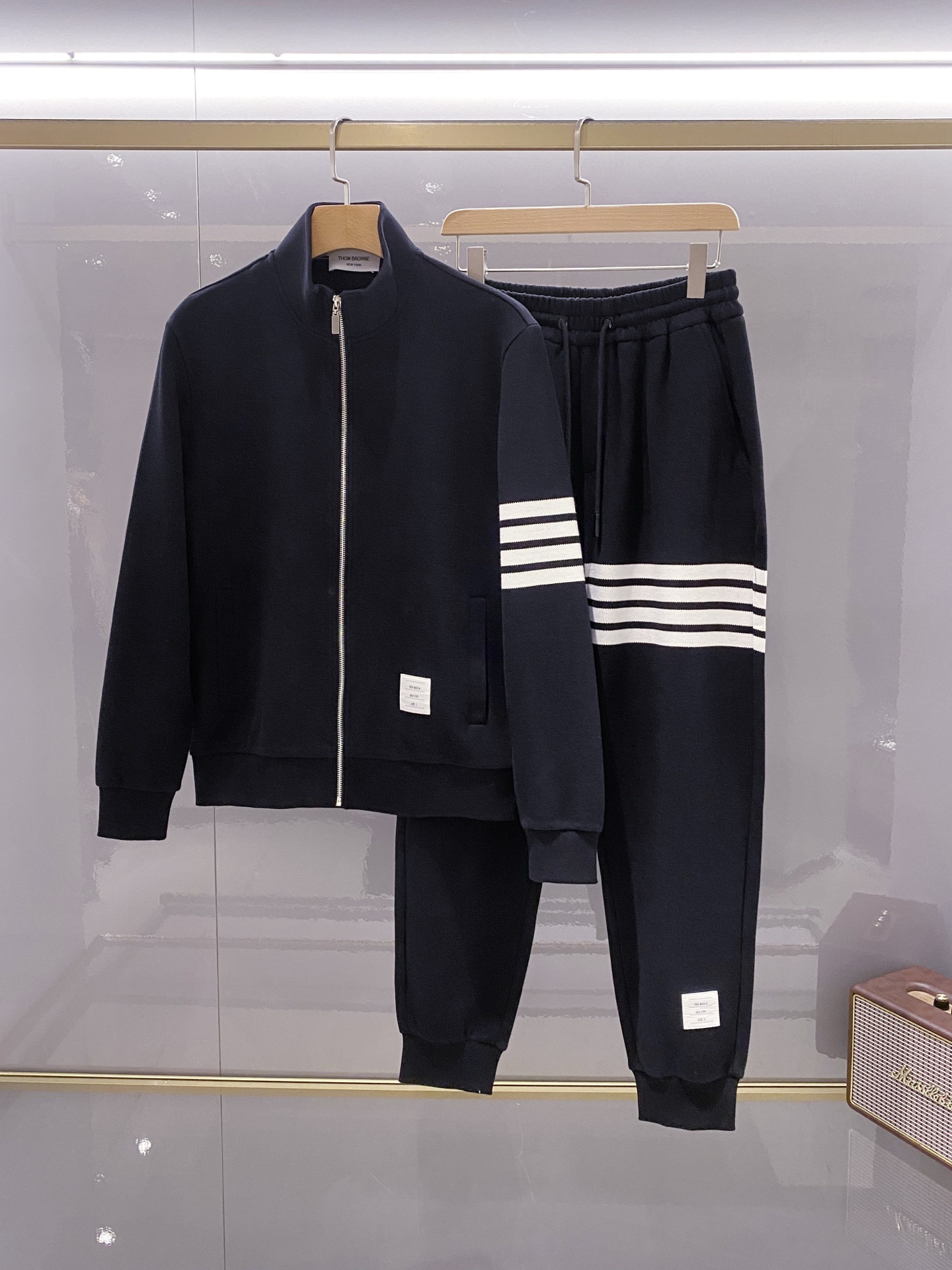 NO:524223,Black high-end quality stand collar casual fashion luxury suit, alexander wang19860909黑色高端品质立领休闲时尚奢潮套装,,alexander wang,Men's clothing