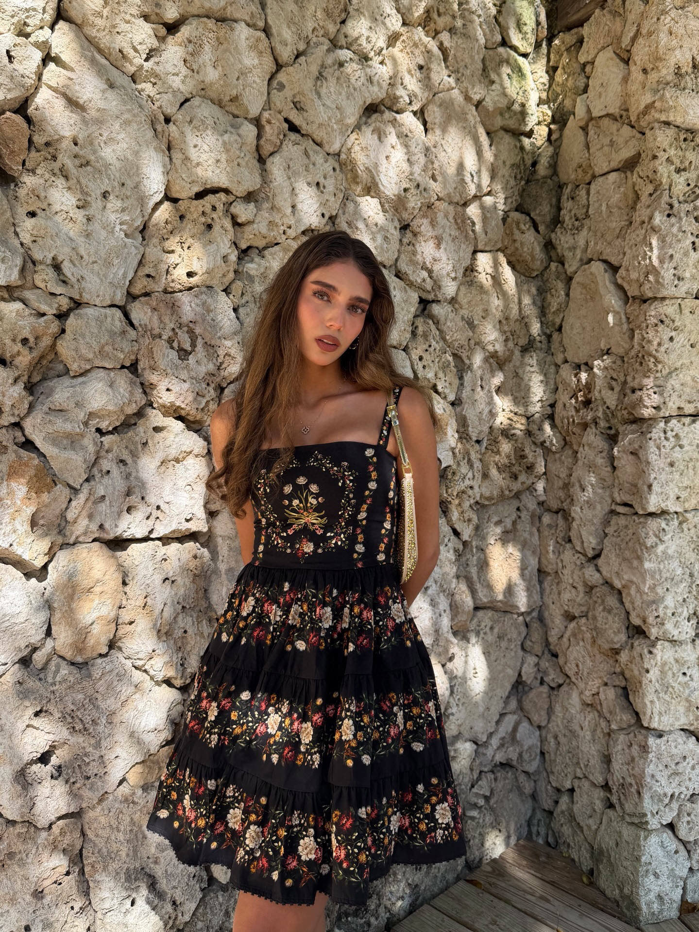 _dvk9soSg8UnAs2i2OZV6fiRB-su5I615UBrLfmw