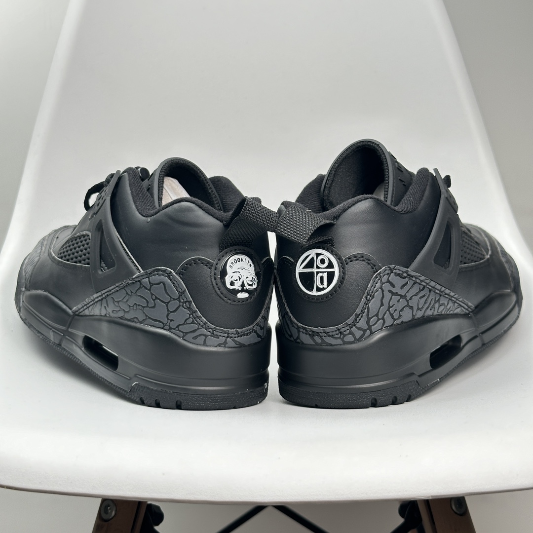 💰120 Jordan Air Jordan 4 "Pine Green" 绿松石联名款 AJ4 乔丹4代 aj4 乔4 绿白联名 乔丹篮球鞋系列 本次联名鞋款维持AirJordan4经典轮廓，鞋身以白色为主，细节部分选用绿色点缀，鞋头部分还带有灰色麂皮覆盖，鞋底部分采用复古感十足的牛筋底，成功营造清爽氛围，并于鞋舌背面、Flight 字样、鞋带扣、中底区域、鞋后跟、拉环注入主题色「Pine Green」，其余细节则能留意经典红色Jumpman Logo，灰色绒面革覆盖层与生胶大底。当然最大亮点便是后跟的Nike SB Logo及为双方打造的特殊鞋盒，极具纪念意义 36-45半 522JHD