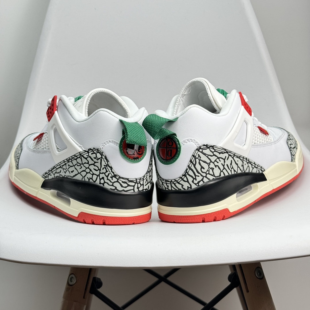 💰120 Jordan Air Jordan 4 "Pine Green"名款 AJ4 乔丹4代 aj4 乔4 绿白联名 乔丹篮球鞋系列 本次联名鞋款维持AirJordan4经典轮廓，鞋身以白色为主，细节部分选用绿色点缀，鞋头部分还带有灰色麂皮覆盖，鞋底部分采用复古感十足的牛筋底，成功营造清爽氛围，并于鞋舌背面、Flight 字样、鞋带扣、中底区域、鞋后跟、拉环注入主题色「Pine Green」，其余细节则能留意经典红色Jumpman Logo，灰色绒面革覆盖层与生胶大底。当然最大亮点便是后跟的Nike SB Logo及为双方打造的特殊鞋盒，极具纪念意义 36-45半 522JHD