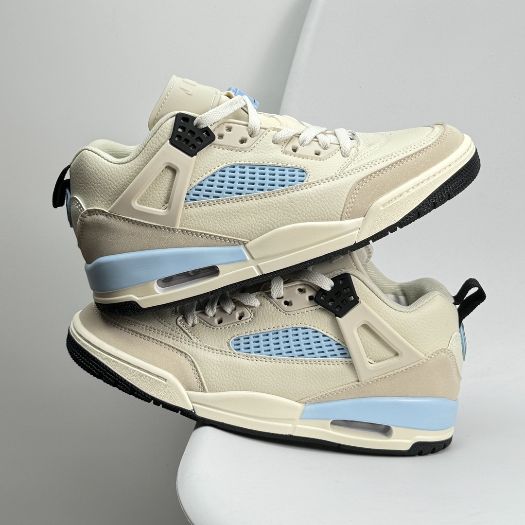 💰120 Jordan Air Jordan 4 "Pine Green"名款 AJ4 乔丹4代 aj4 乔4 绿白联名 乔丹篮球鞋系列 本次联名鞋款维持AirJordan4经典轮廓，鞋身以白色为主，细节部分选用绿色点缀，鞋头部分还带有灰色麂皮覆盖，鞋底部分采用复古感十足的牛筋底，成功营造清爽氛围，并于鞋舌背面、Flight 字样、鞋带扣、中底区域、鞋后跟、拉环注入主题色「Pine Green」，其余细节则能留意经典红色Jumpman Logo，灰色绒面革覆盖层与生胶大底。当然最大亮点便是后跟的Nike SB Logo及为双方打造的特殊鞋盒，极具纪念意义 36-45半 522JHD