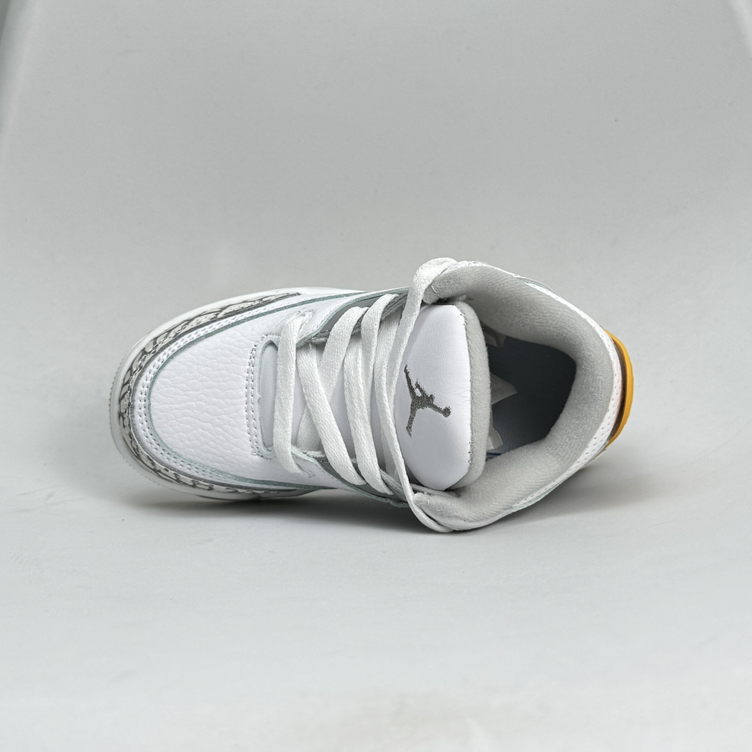 图片[6]-乔3新配色 童鞋码数24-37 公司级✅Air Jordan 3 JTH Justin Timberlake&Tinker Hatfheld 白手稿联名 AJ3 1乔丹3代 aj3 乔3 白手稿 乔丹篮球鞋系列 这款鞋不仅完美再现了白棕水泥White Cement的经典气质，鞋身侧边的Swoosh,更是还原了设计师TinkerHatfield的原始手稿。同时带有3M反光效果，让人炫目！！！ 079JJD-选品中心