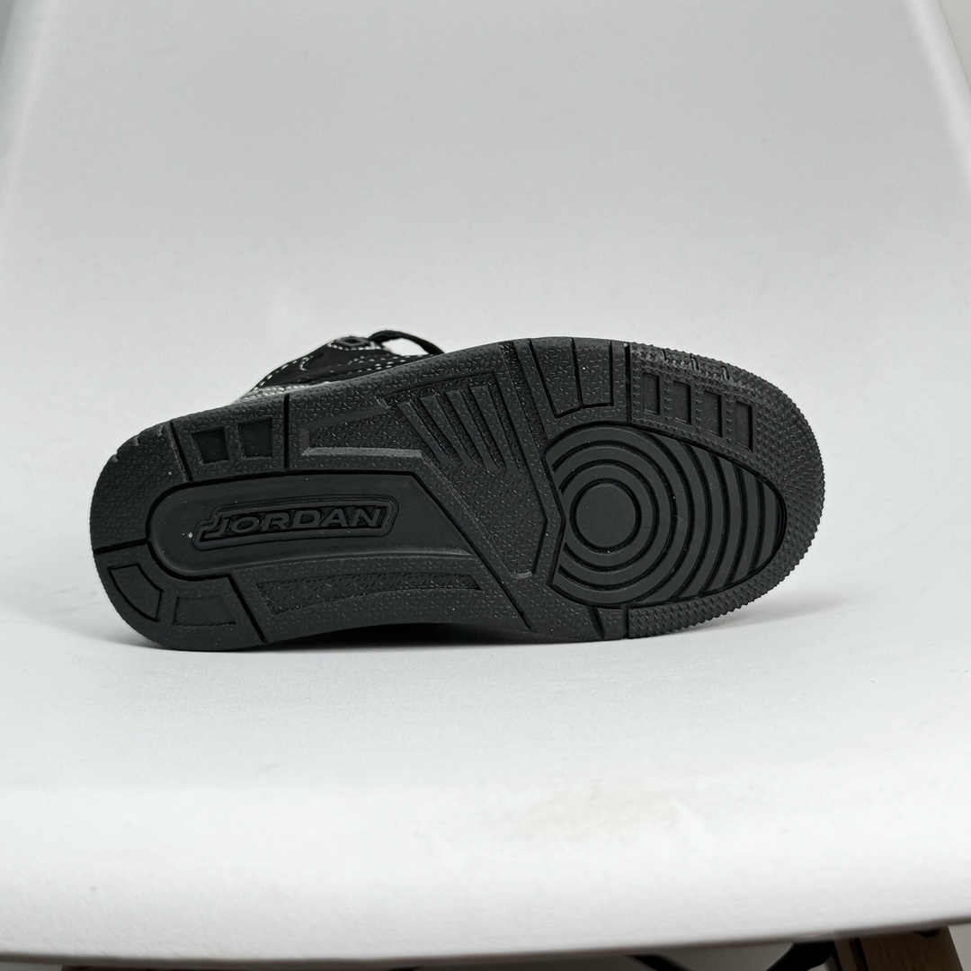 图片[7]-乔3倒钩 童鞋码数24-37 公司级✅Air Jordan 3 JTH Justin Timberlake&Tinker Hatfheld 白手稿联名 AJ3 1乔丹3代 aj3 乔3 白手稿 乔丹篮球鞋系列 这款鞋不仅完美再现了白棕水泥White Cement的经典气质，鞋身侧边的Swoosh,更是还原了设计师TinkerHatfield的原始手稿。同时带有3M反光效果，让人炫目！！！ 079JJD-选品中心