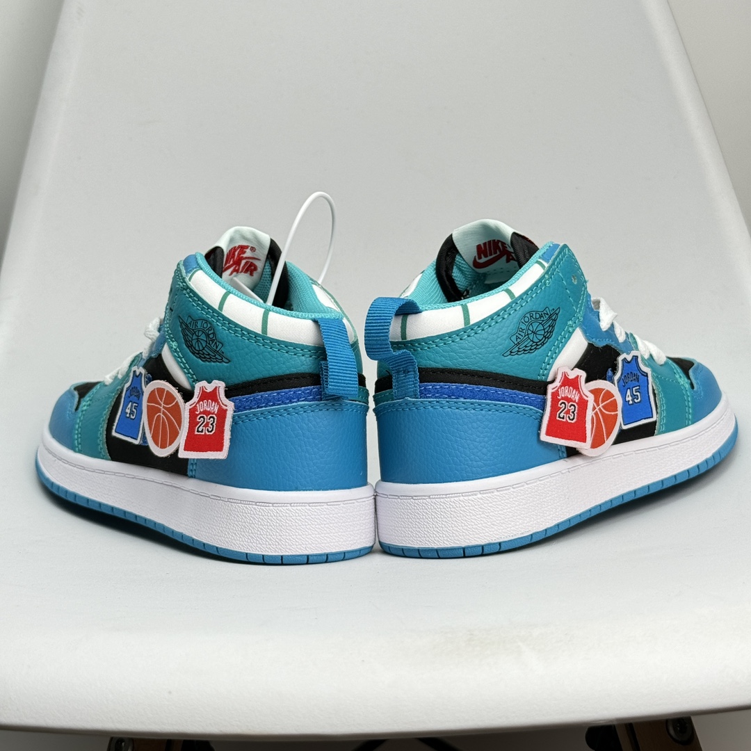 图片[4]-Jordan/乔丹 童鞋版本上线👣你家有个fashion宝贝👶🏻耐克Air Jordan Brand 1 Mid GS\”Hulk\”AJ1乔丹一代低帮经典复古文化休闲运动篮球鞋“乔1低邦童鞋系列” 类型：低邦童鞋 尺码：22 23 24 25 26 27 28 29 30 31 32 33 34 35 36 37 079DND-选品中心