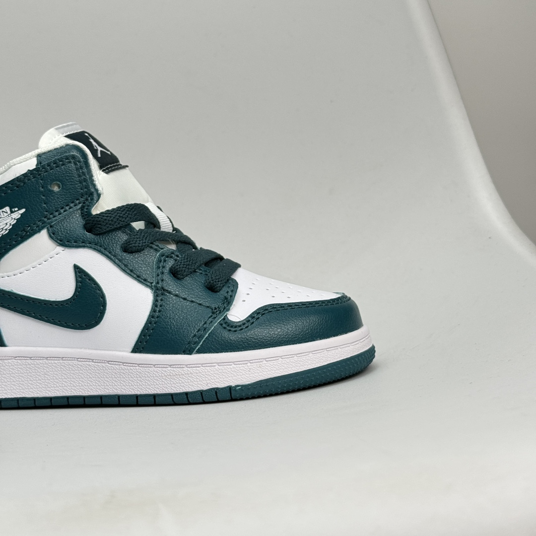 图片[9]-Jordan/乔丹 童鞋版本上线👣你家有个fashion宝贝👶🏻耐克Air Jordan Brand 1 Mid GS\”Hulk\”AJ1乔丹一代低帮经典复古文化休闲运动篮球鞋“乔1低邦童鞋系列” 类型：低邦童鞋 尺码：22 23 24 25 26 27 28 29 30 31 32 33 34 35 36 37 079DND-选品中心