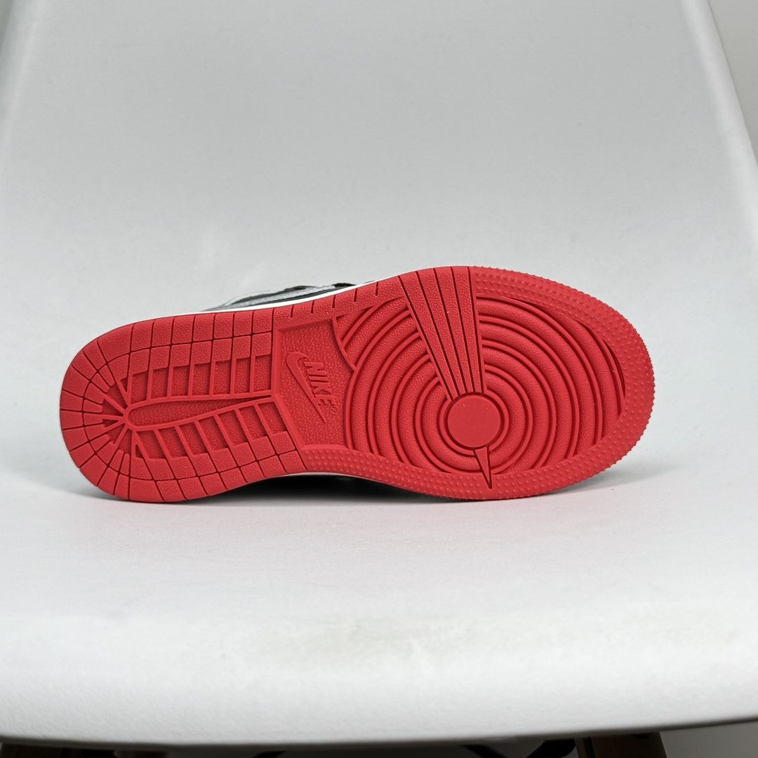 图片[7]-Jordan/乔丹 童鞋版本上线👣你家有个fashion宝贝👶🏻耐克Air Jordan Brand 1 Mid GS\”Hulk\”AJ1乔丹一代低帮经典复古文化休闲运动篮球鞋“乔1低邦童鞋系列” 类型：低邦童鞋 尺码：22 23 24 25 26 27 28 29 30 31 32 33 34 35 36 37 079DND-选品中心