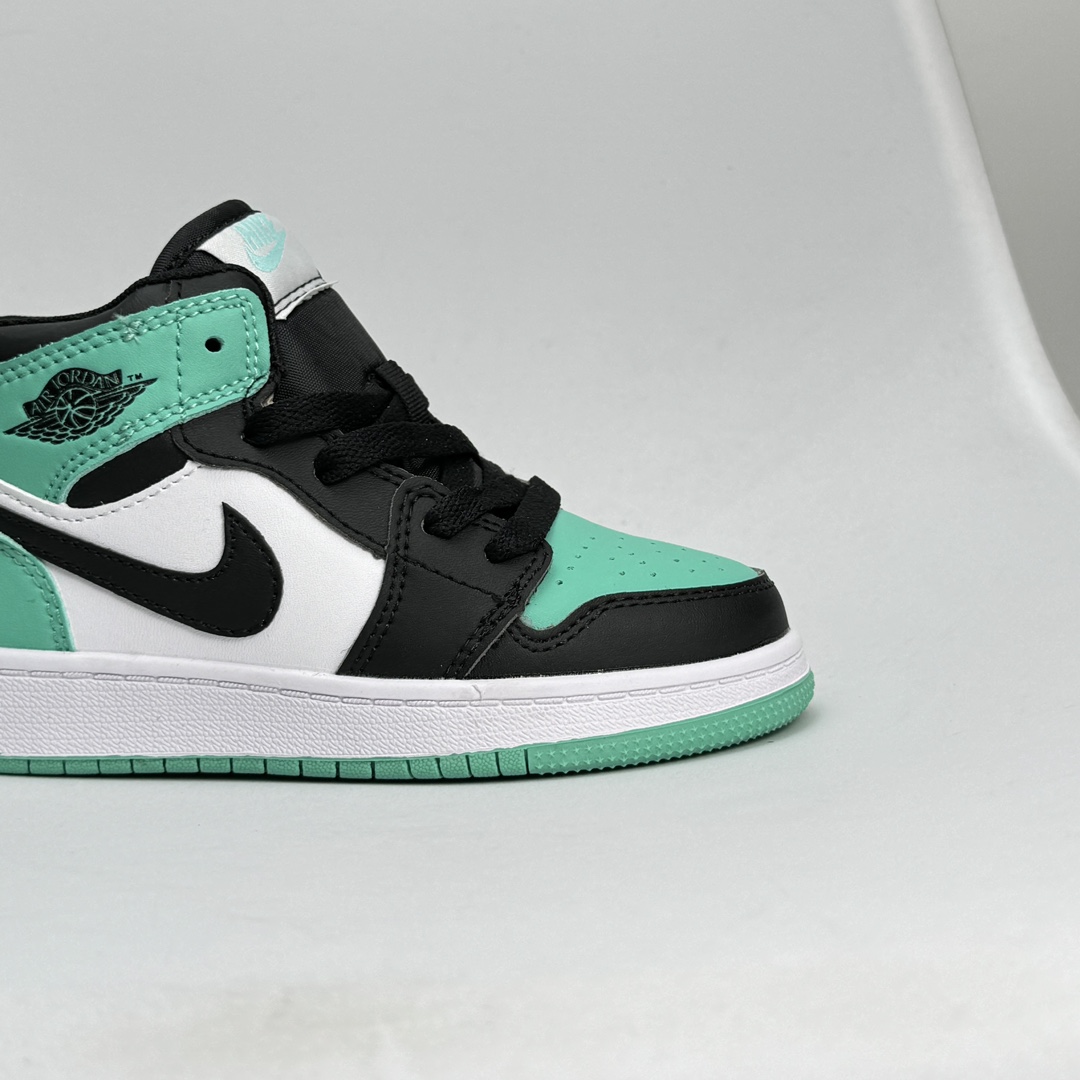 图片[9]-Jordan/乔丹 童鞋版本上线👣你家有个fashion宝贝👶🏻耐克Air Jordan Brand 1 Mid GS\”Hulk\”AJ1乔丹一代低帮经典复古文化休闲运动篮球鞋“乔1低邦童鞋系列” 类型：低邦童鞋 尺码：22 23 24 25 26 27 28 29 30 31 32 33 34 35 36 37 079DND-选品中心