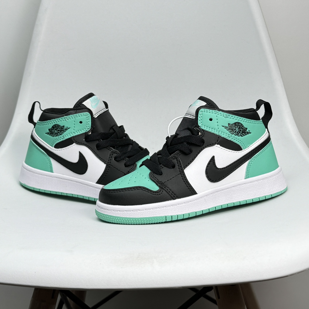 图片[5]-Jordan/乔丹 童鞋版本上线👣你家有个fashion宝贝👶🏻耐克Air Jordan Brand 1 Mid GS\”Hulk\”AJ1乔丹一代低帮经典复古文化休闲运动篮球鞋“乔1低邦童鞋系列” 类型：低邦童鞋 尺码：22 23 24 25 26 27 28 29 30 31 32 33 34 35 36 37 079DND-选品中心