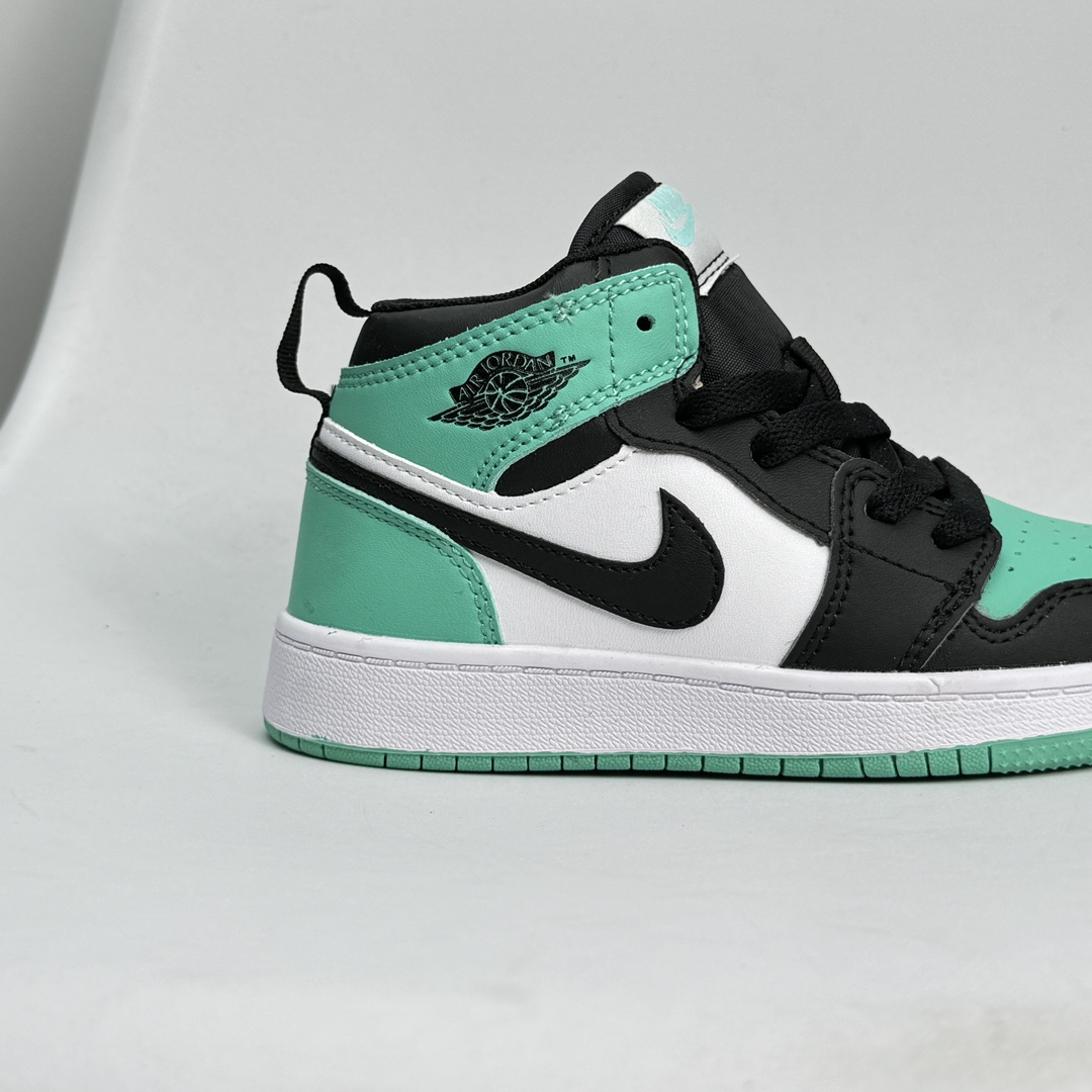 图片[8]-Jordan/乔丹 童鞋版本上线👣你家有个fashion宝贝👶🏻耐克Air Jordan Brand 1 Mid GS\”Hulk\”AJ1乔丹一代低帮经典复古文化休闲运动篮球鞋“乔1低邦童鞋系列” 类型：低邦童鞋 尺码：22 23 24 25 26 27 28 29 30 31 32 33 34 35 36 37 079DND-选品中心