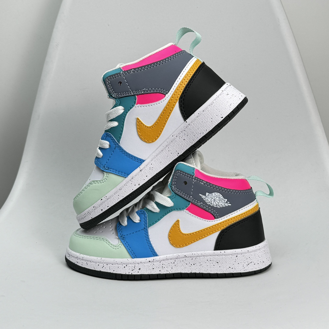 图片[3]-Jordan/乔丹 童鞋版本上线👣你家有个fashion宝贝👶🏻耐克Air Jordan Brand 1 Mid GS\”Hulk\”AJ1乔丹一代低帮经典复古文化休闲运动篮球鞋“乔1低邦童鞋系列” 类型：低邦童鞋 尺码：22 23 24 25 26 27 28 29 30 31 32 33 34 35 36 37 079DND-选品中心