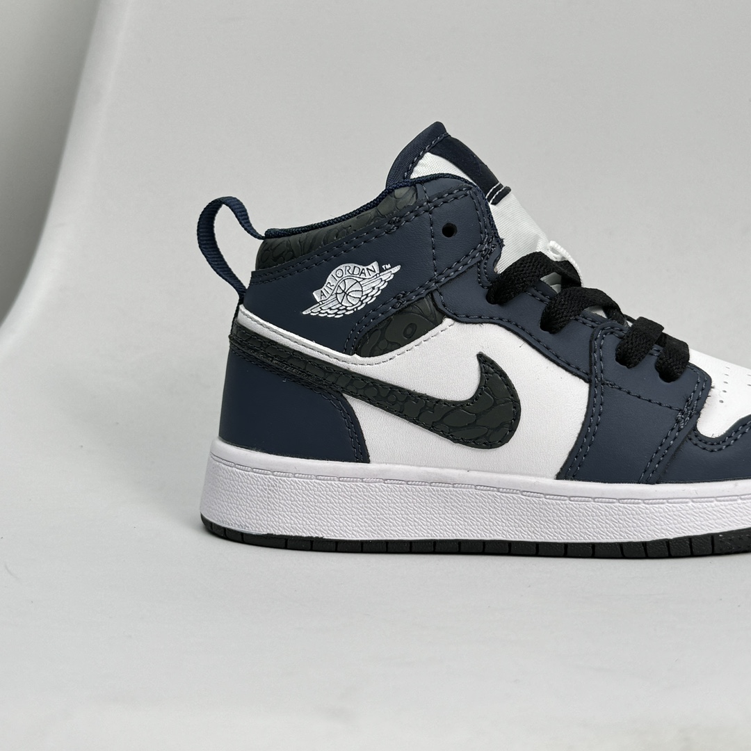 图片[8]-Jordan/乔丹 童鞋版本上线👣你家有个fashion宝贝👶🏻耐克Air Jordan Brand 1 Mid GS\”Hulk\”AJ1乔丹一代低帮经典复古文化休闲运动篮球鞋“乔1低邦童鞋系列” 类型：低邦童鞋 尺码：22 23 24 25 26 27 28 29 30 31 32 33 34 35 36 37 079DND-选品中心