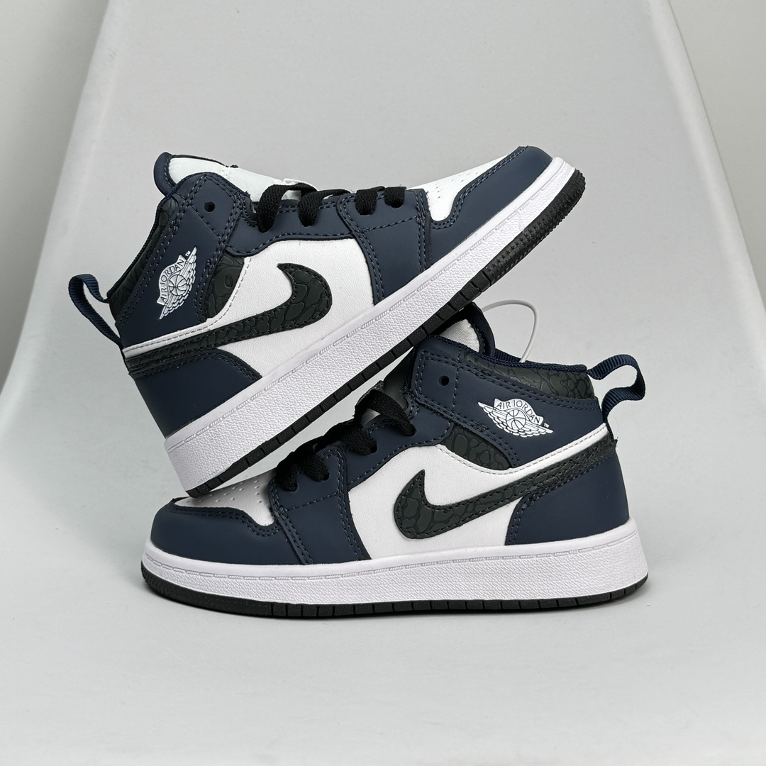 图片[2]-Jordan/乔丹 童鞋版本上线👣你家有个fashion宝贝👶🏻耐克Air Jordan Brand 1 Mid GS\”Hulk\”AJ1乔丹一代低帮经典复古文化休闲运动篮球鞋“乔1低邦童鞋系列” 类型：低邦童鞋 尺码：22 23 24 25 26 27 28 29 30 31 32 33 34 35 36 37 079DND-选品中心