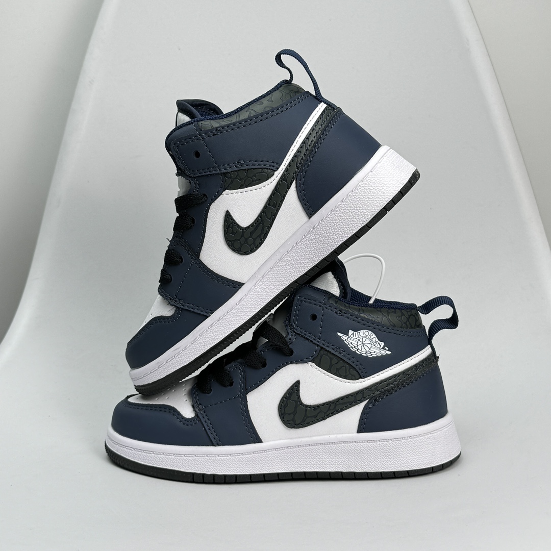 图片[3]-Jordan/乔丹 童鞋版本上线👣你家有个fashion宝贝👶🏻耐克Air Jordan Brand 1 Mid GS\”Hulk\”AJ1乔丹一代低帮经典复古文化休闲运动篮球鞋“乔1低邦童鞋系列” 类型：低邦童鞋 尺码：22 23 24 25 26 27 28 29 30 31 32 33 34 35 36 37 079DND-选品中心