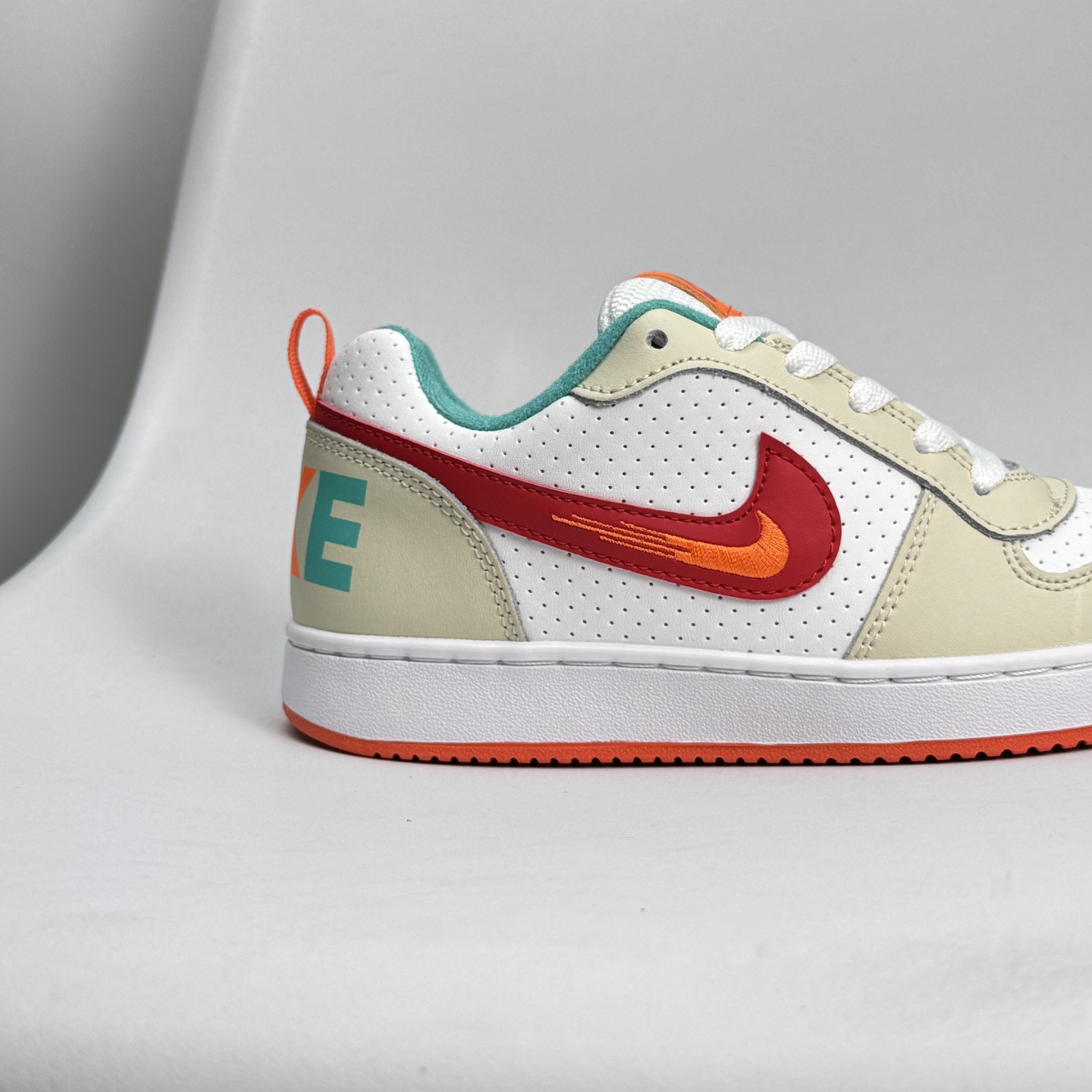 Nike Court Borough Low Sneakers - Classic, Durable, and Comfortable Design 9 i1740168620388 7703 0 7