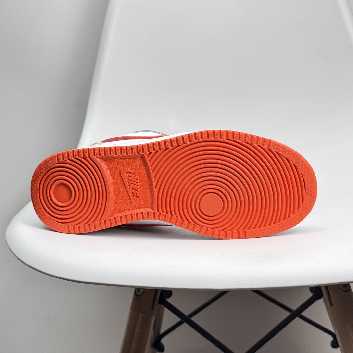 Nike Court Borough Low Sneakers - Classic, Durable, and Comfortable Design 8 i1740168620441 8594 0 6