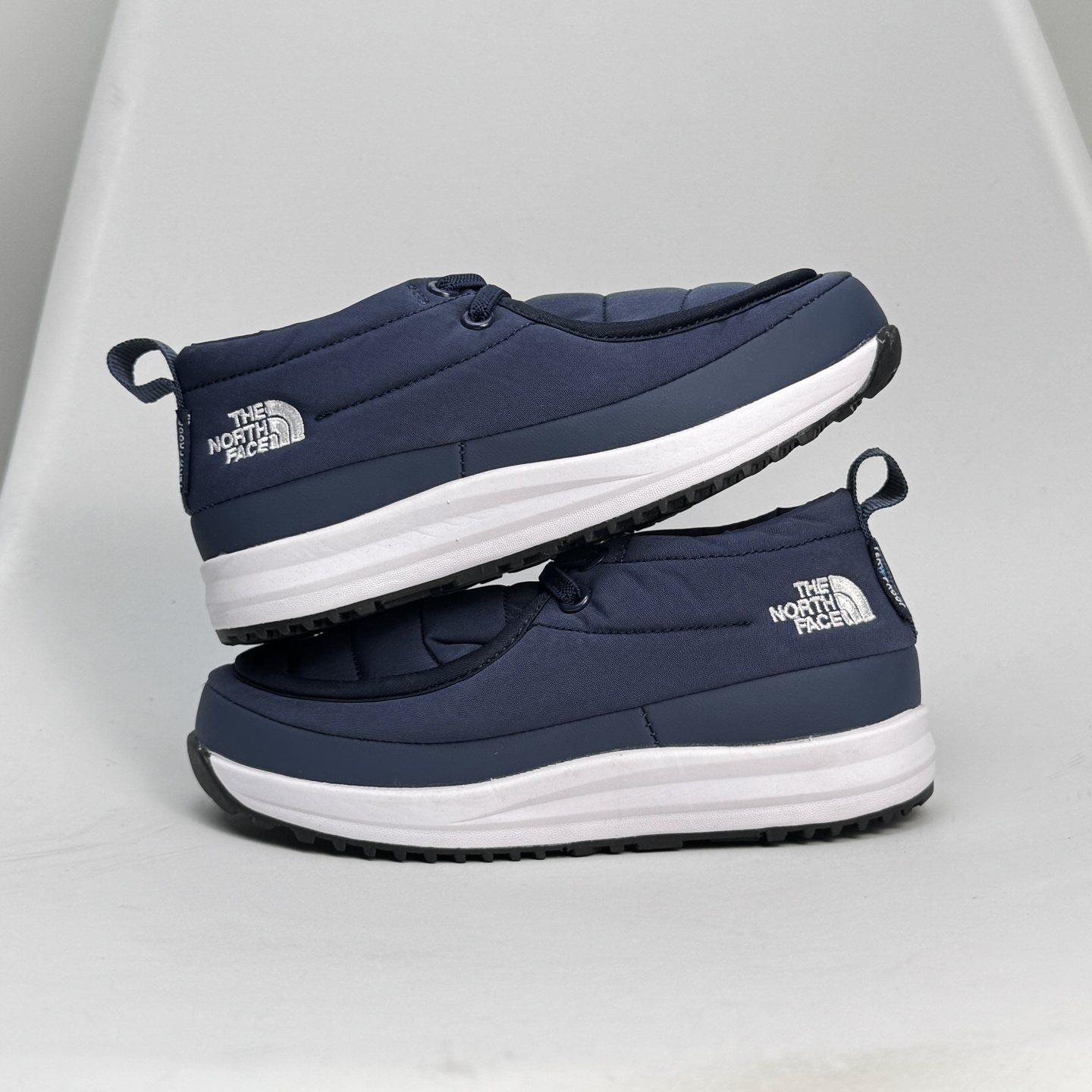 图片[2]-北家新款882松紧带儿童棉鞋 尺码：28-35码 经典北面棉鞋❄️ 松紧带设计，穿脱方便✌🏻 优质面料拼接，保暖又舒适☁️ 原装耐磨防滑大底，脚感超赞👍🏻-选品中心