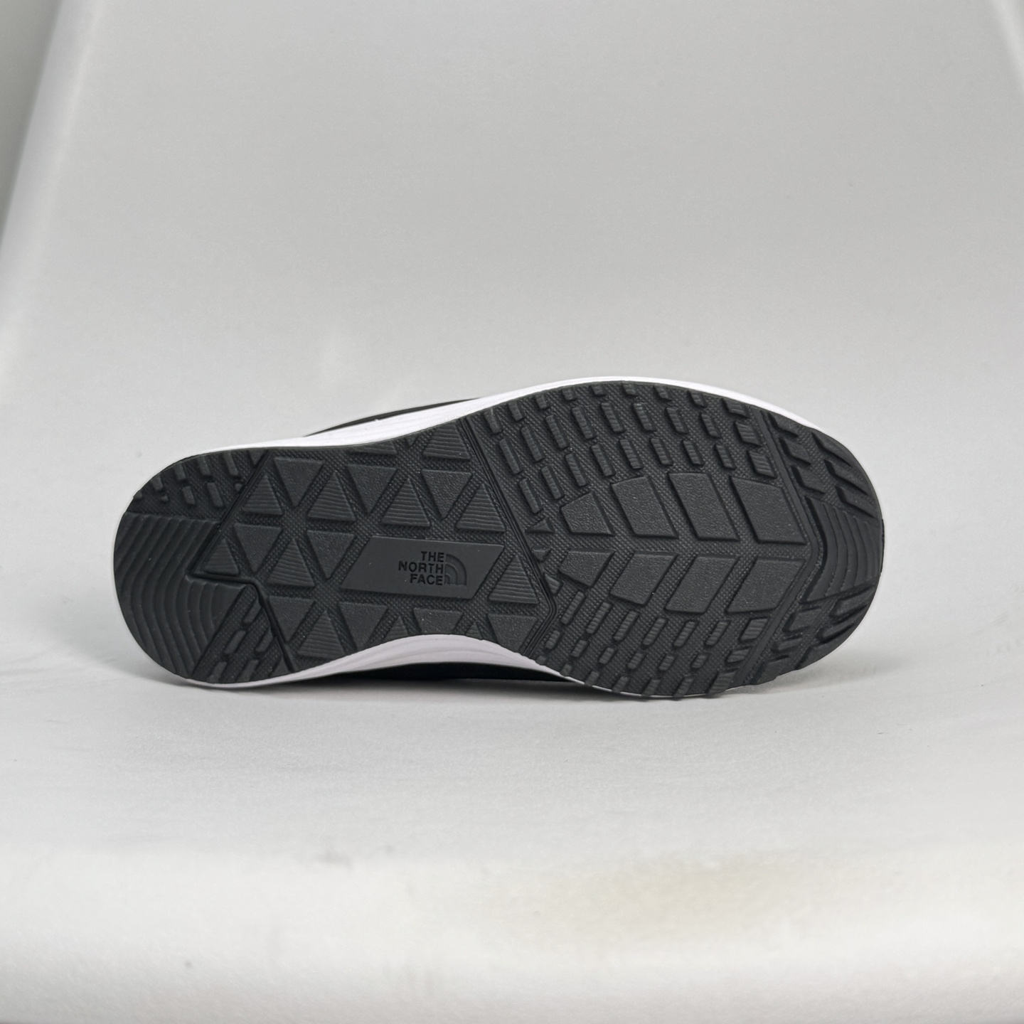 图片[7]-北家新款882松紧带儿童棉鞋 尺码：28-35码 经典北面棉鞋❄️ 松紧带设计，穿脱方便✌🏻 优质面料拼接，保暖又舒适☁️ 原装耐磨防滑大底，脚感超赞👍🏻-选品中心