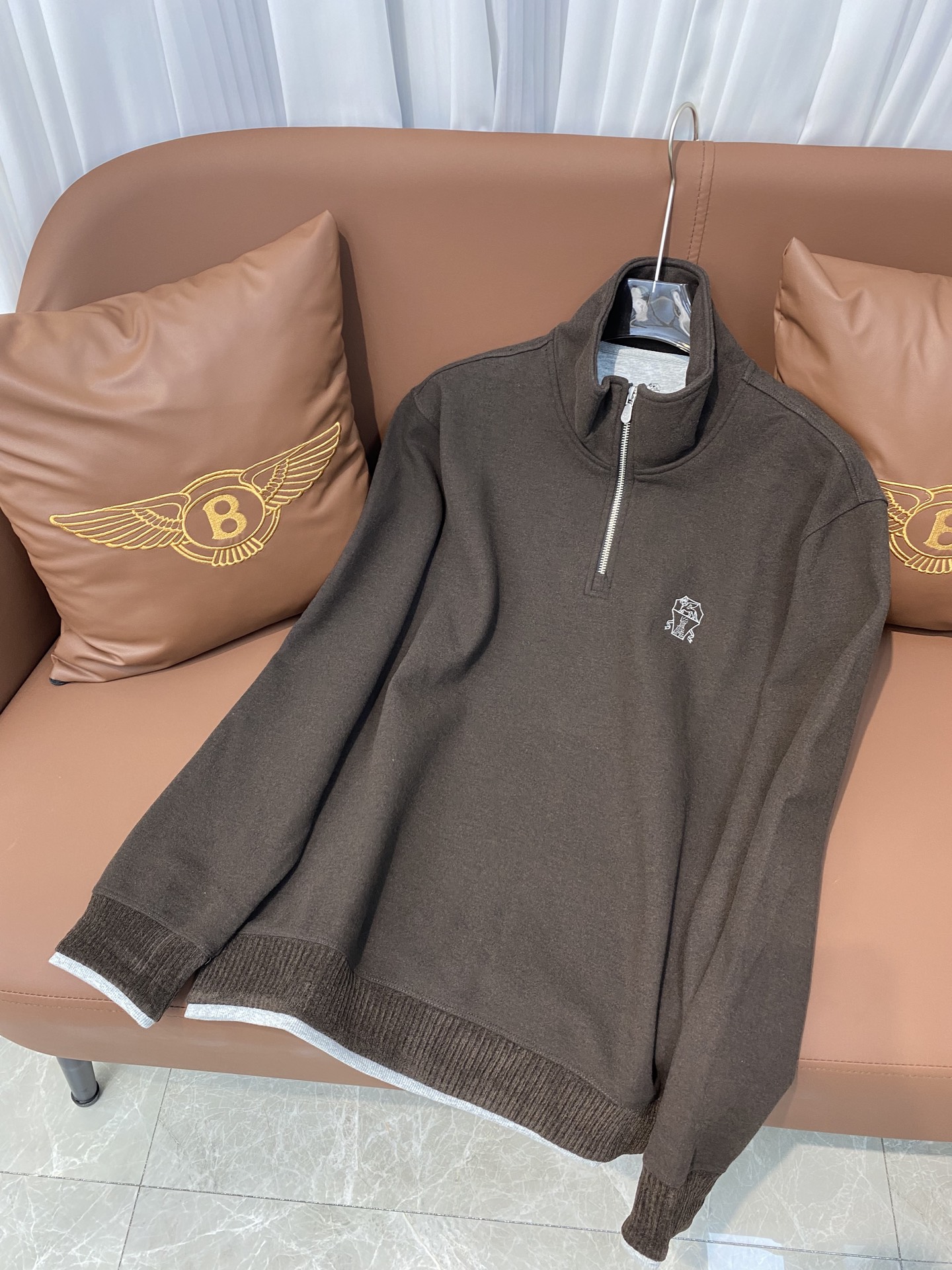 “Old Money Recommended Cashmere Coats for Autumn and Winter: Classic Style with Retro Details and Comfortable Fit” - 图片 7