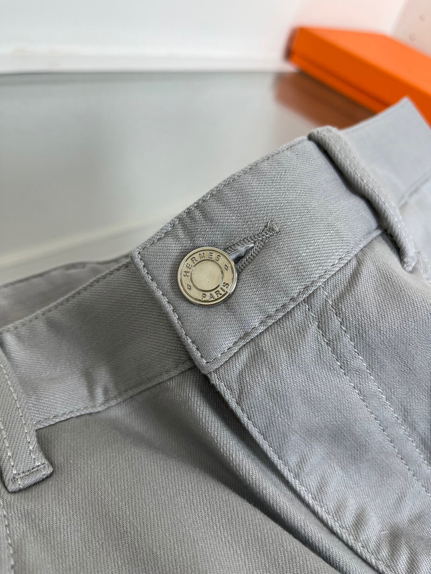 High-quality 公司订单爱*仕(He*mès) 2026春夏新款 柜在售！颜色真好看 成衣染经