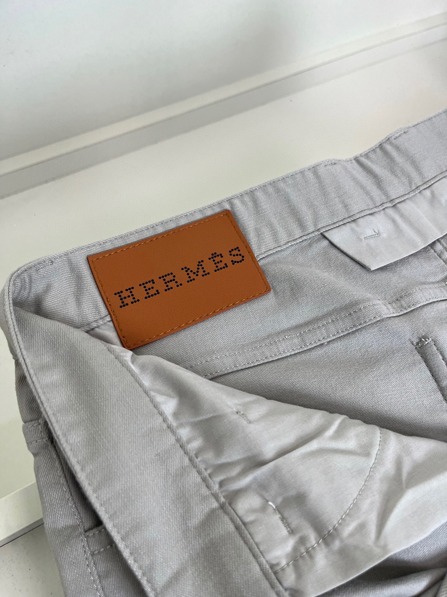 High-quality 公司订单爱*仕(He*mès) 2026春夏新款 柜在售！颜色真好看 成衣染经