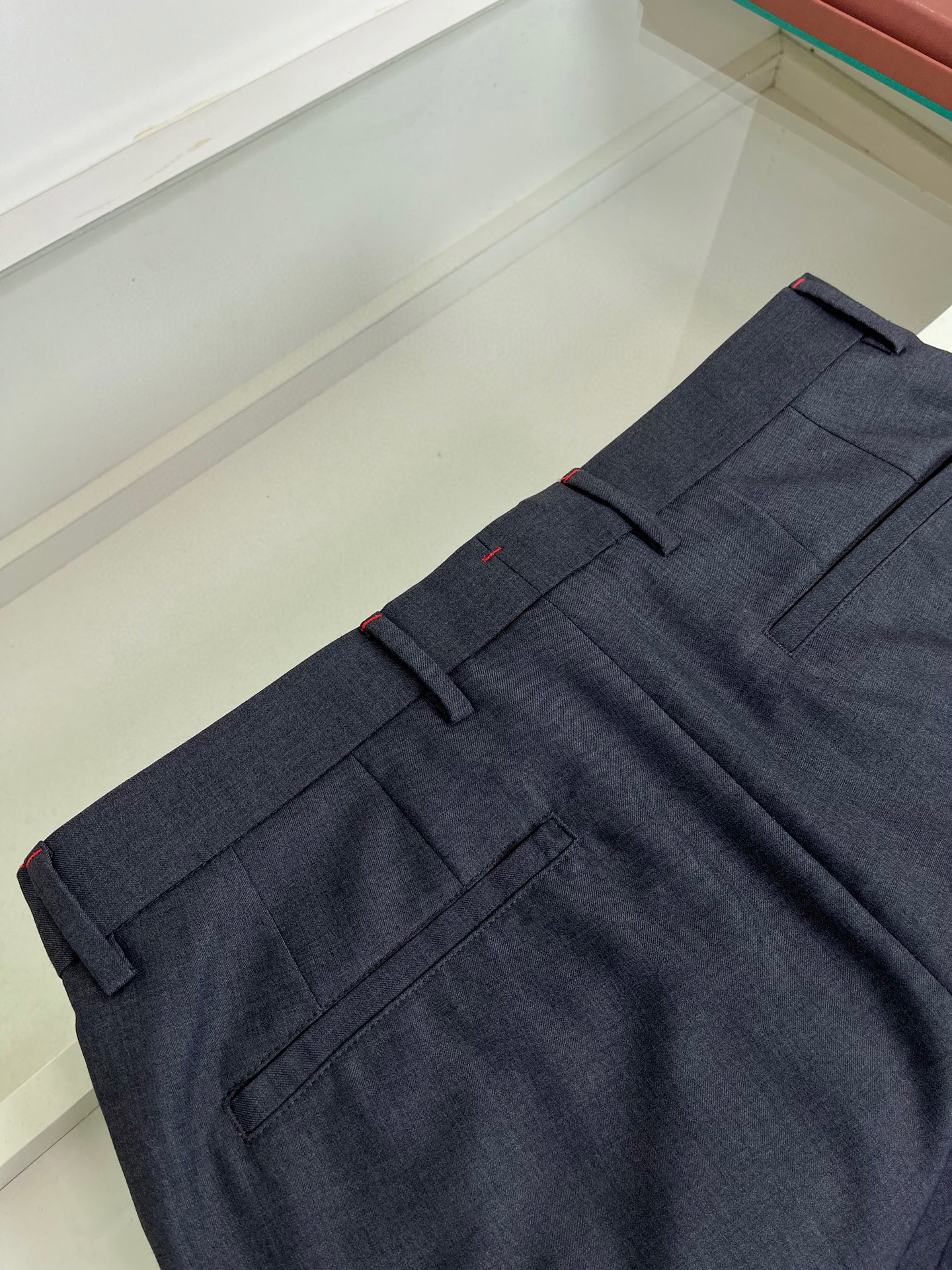 Kiton 2026春夏新款 老钱新贵们的大爱 客供料男士皮带腰直脚休闲裤 经典款 商务休闲都实穿的一款