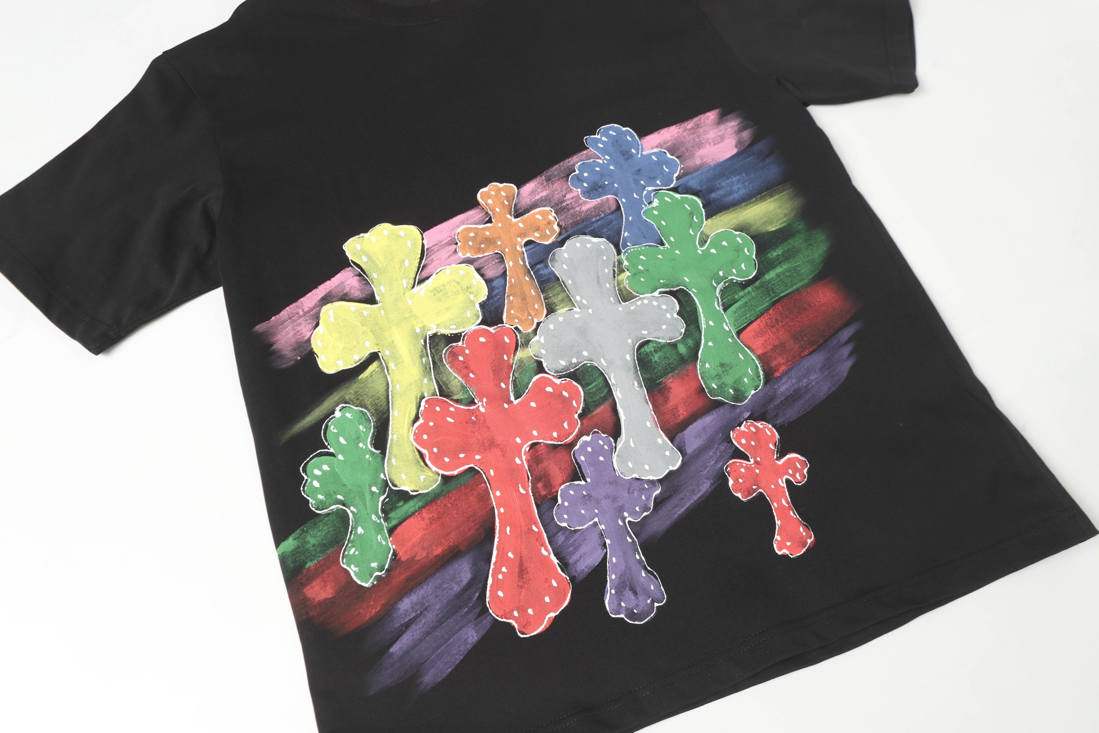 Chrome Hearts CH Crawl Crusade Crosshands T-shirt: High-Quality, Custom Hardware, Unique Design - 图片 5