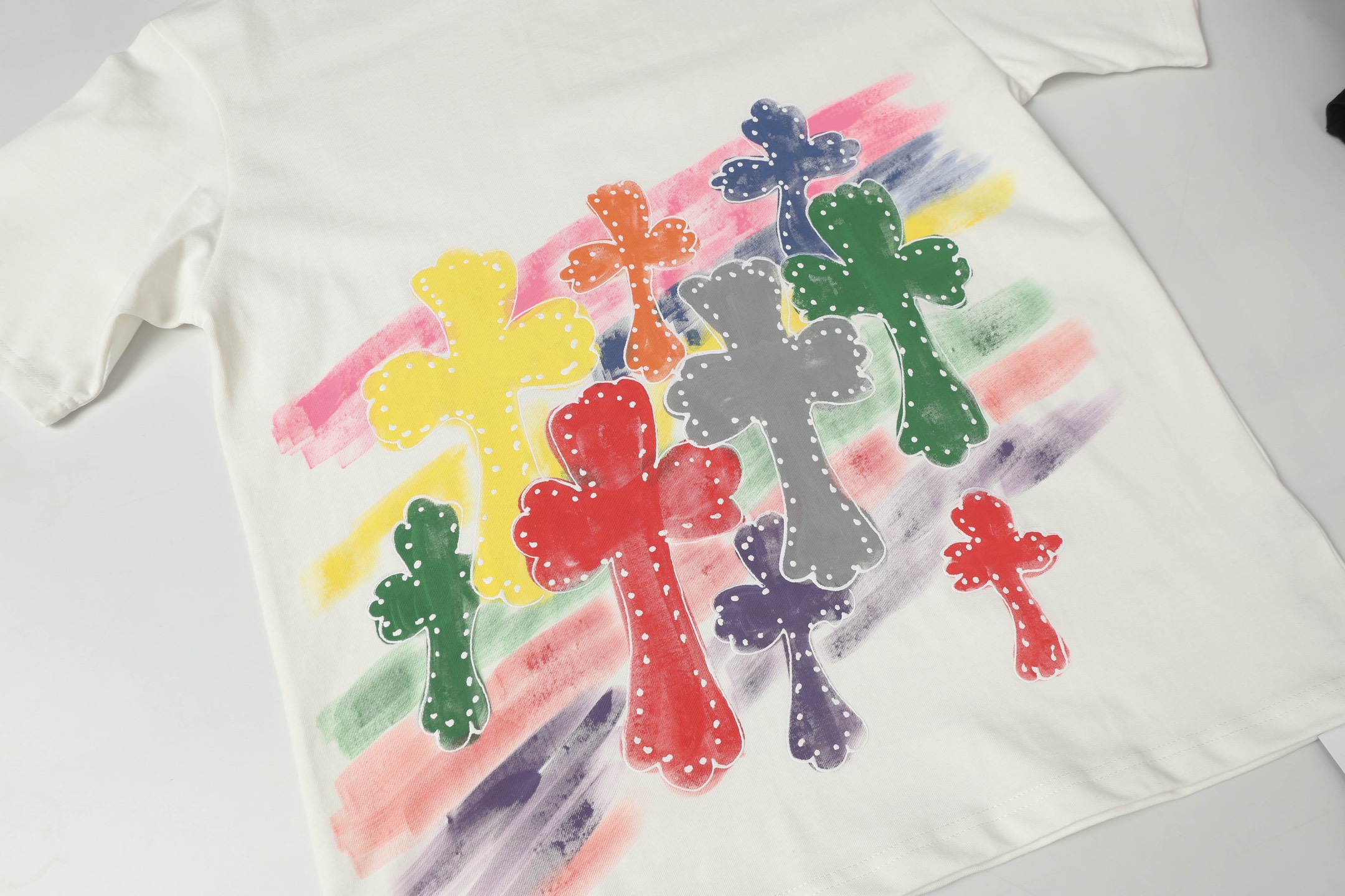Chrome Hearts CH Crawl Crusade Crosshands T-shirt: Artistic Design, Top Quality, Customized Hardware - 图片 4