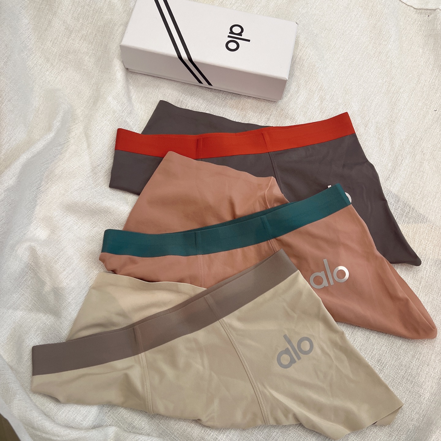  新品！alo.Alo！原单品质！精品盒装男士内裤！外贸国外订单，高品质，莫代尔无痕切割工艺 科学配  