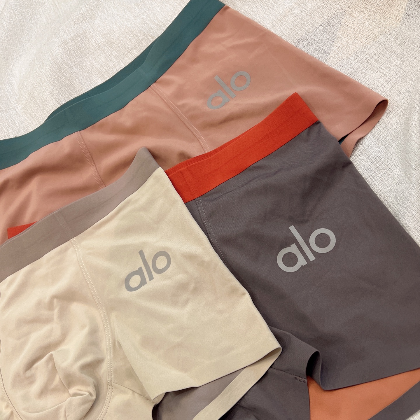 新品！alo.Alo！原单品质！精品盒装男士内裤！外贸国外订单，高品质，莫代尔无痕切割工艺 科学配  