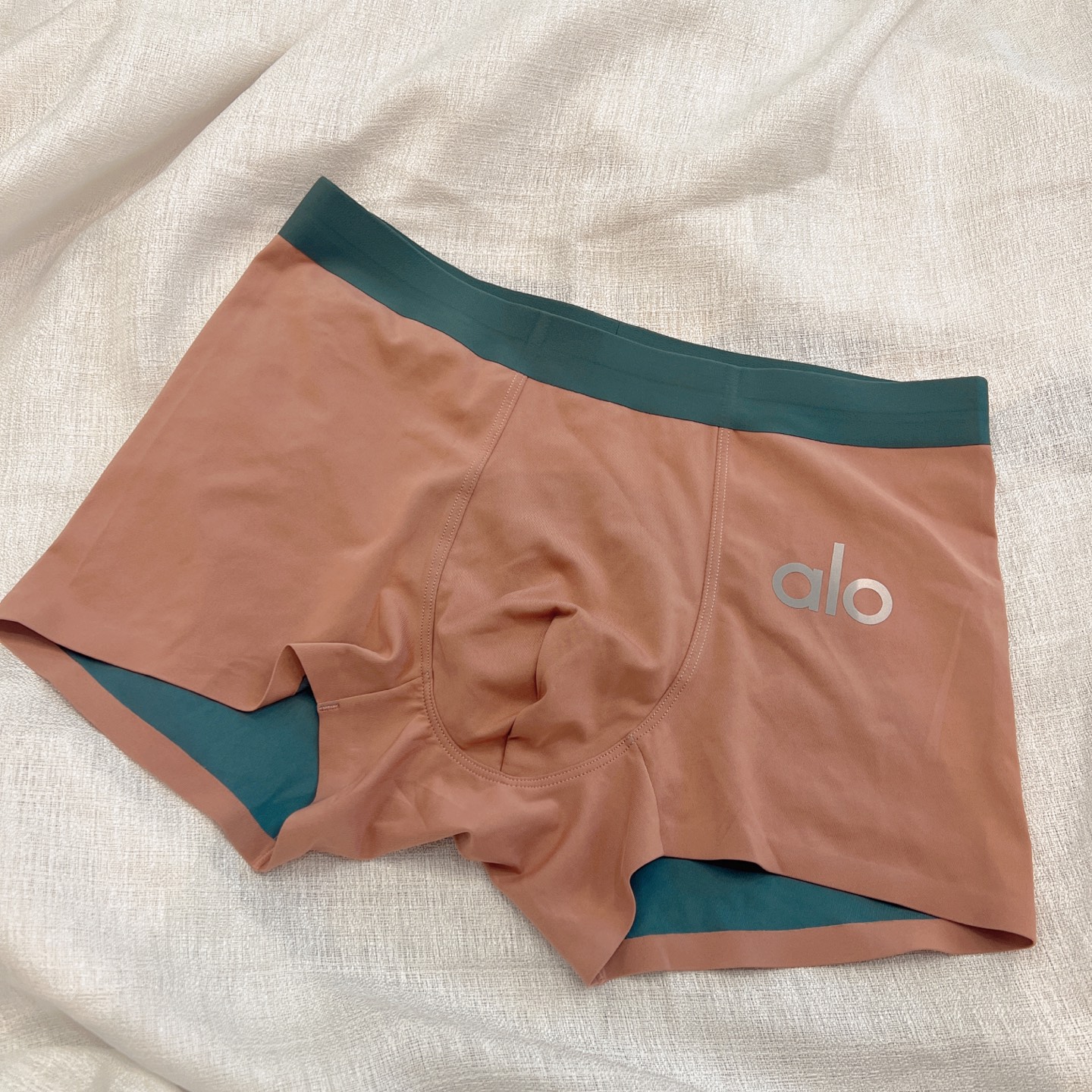  新品！alo.Alo！原单品质！精品盒装男士内裤！外贸国外订单，高品质，莫代尔无痕切割工艺 科学配  