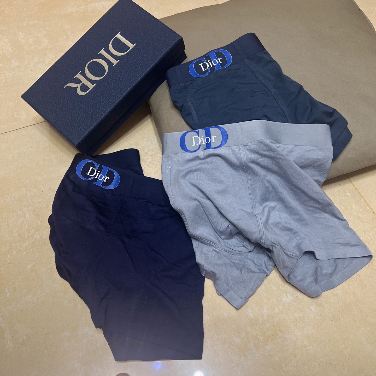  2025 Dior 新品迪奥、高级定制 专柜同步 绝对要自留的好东西，原单同步在售，意大利国宝级品牌，