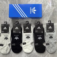 2026 new adidas 💛配包装Adidas 阿迪达斯三叶草 漂亮穿搭)新款经典中短款堆堆袜袜子 2026 new adidas 💛配包装Adidas 阿迪达斯三叶草 漂亮穿搭)新款经典中短款堆堆袜袜子