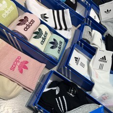 2026 new adidas 💛配包装Adidas 阿迪达斯三叶草 漂亮穿搭)新款经典中短款堆堆袜袜子 2026 new adidas 💛配包装Adidas 阿迪达斯三叶草 漂亮穿搭)新款经典中短款堆堆袜袜子