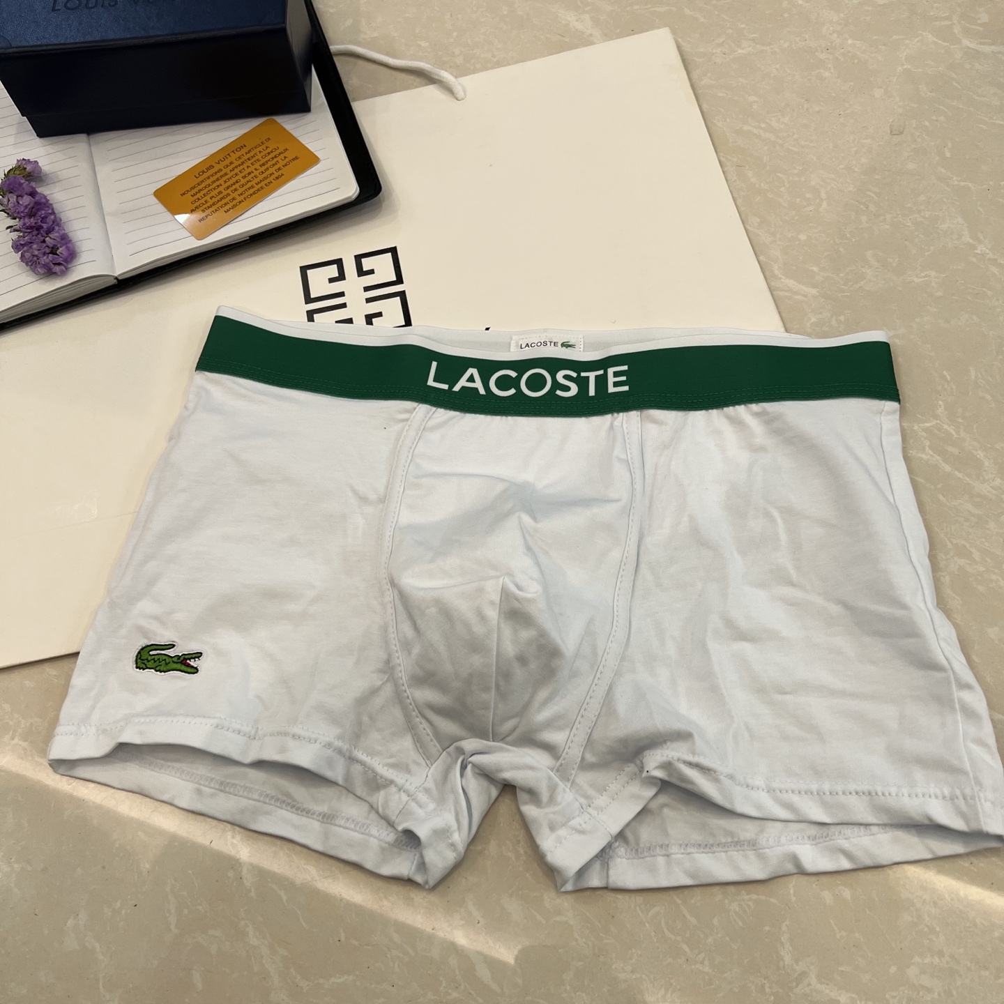 新品升级2026（刺绣设计鳄鱼Lacoste ）专柜最新款，高级纯棉 最新走秀同款，绝对的原单品质，全手