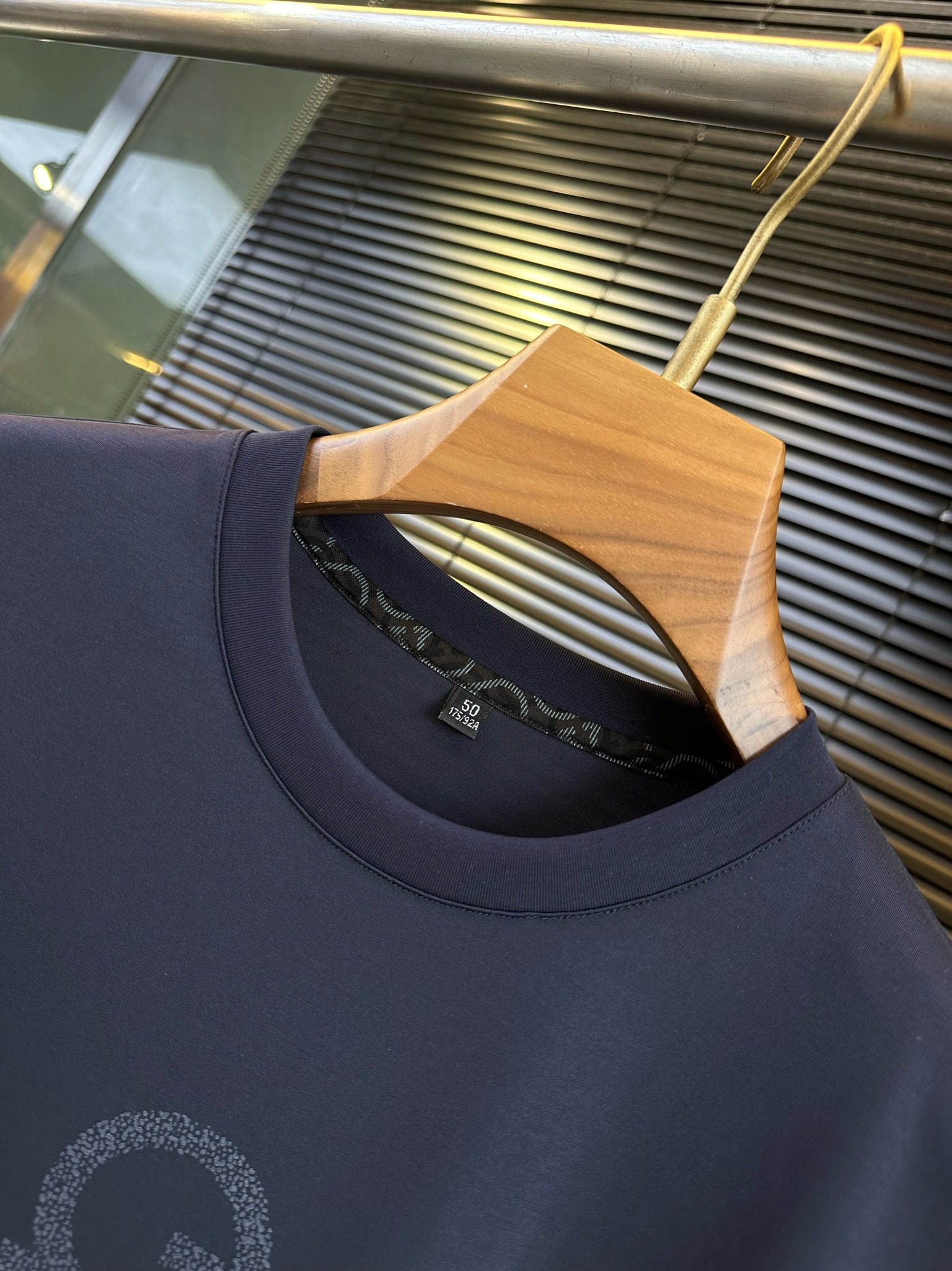 FL&菲拉格2024Ss新款圆领短袖T恤采用定制50%丝光棉45%天丝5%氨纶混纺面料软糯亲肤抗皱吸汗速