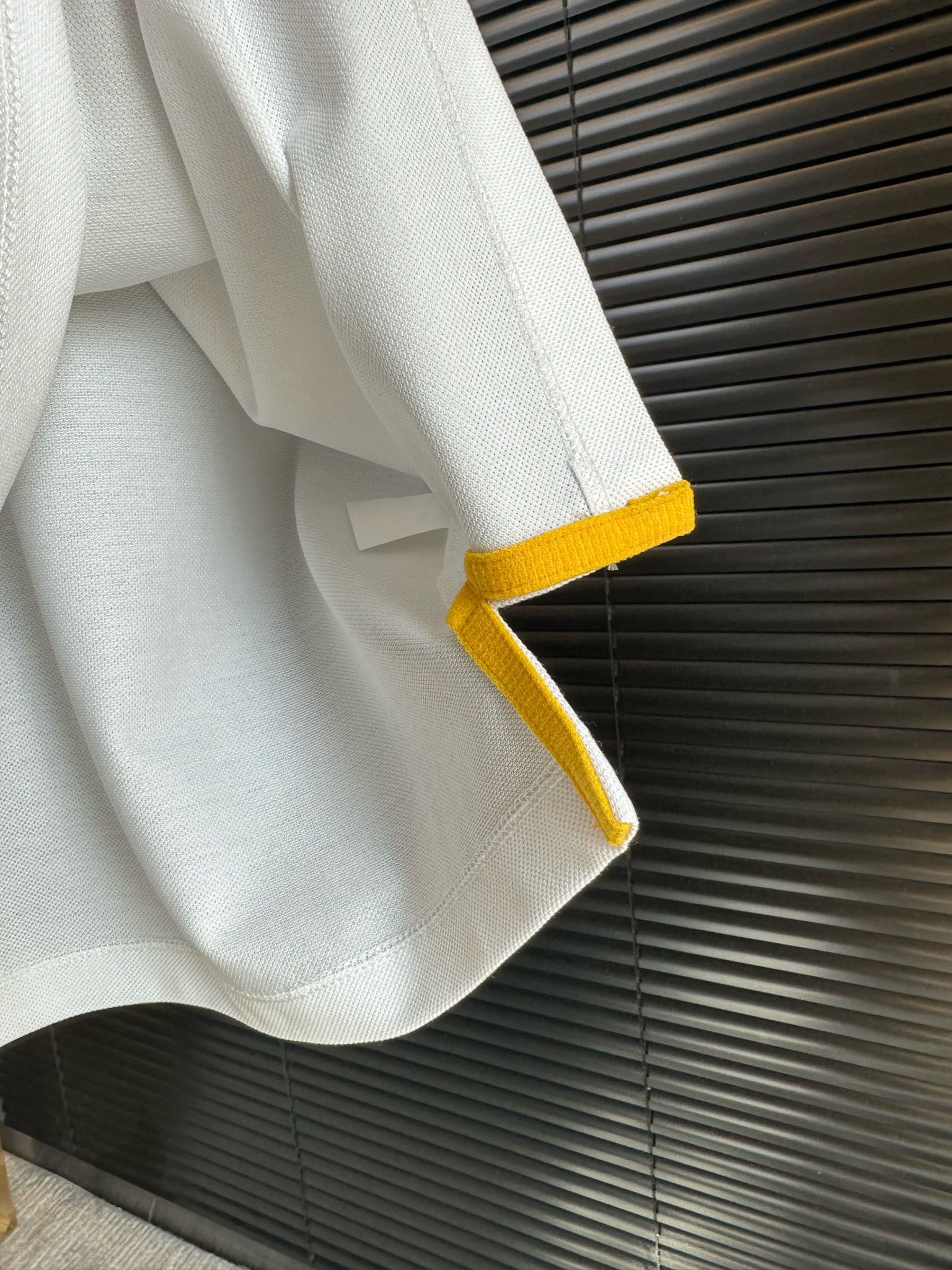 FD&芬2024SS新款Polo衫柜子最新款采用定制丝光棉再生纤维素纤维聚酯纤维混纺网眼珠地面料自带清凉