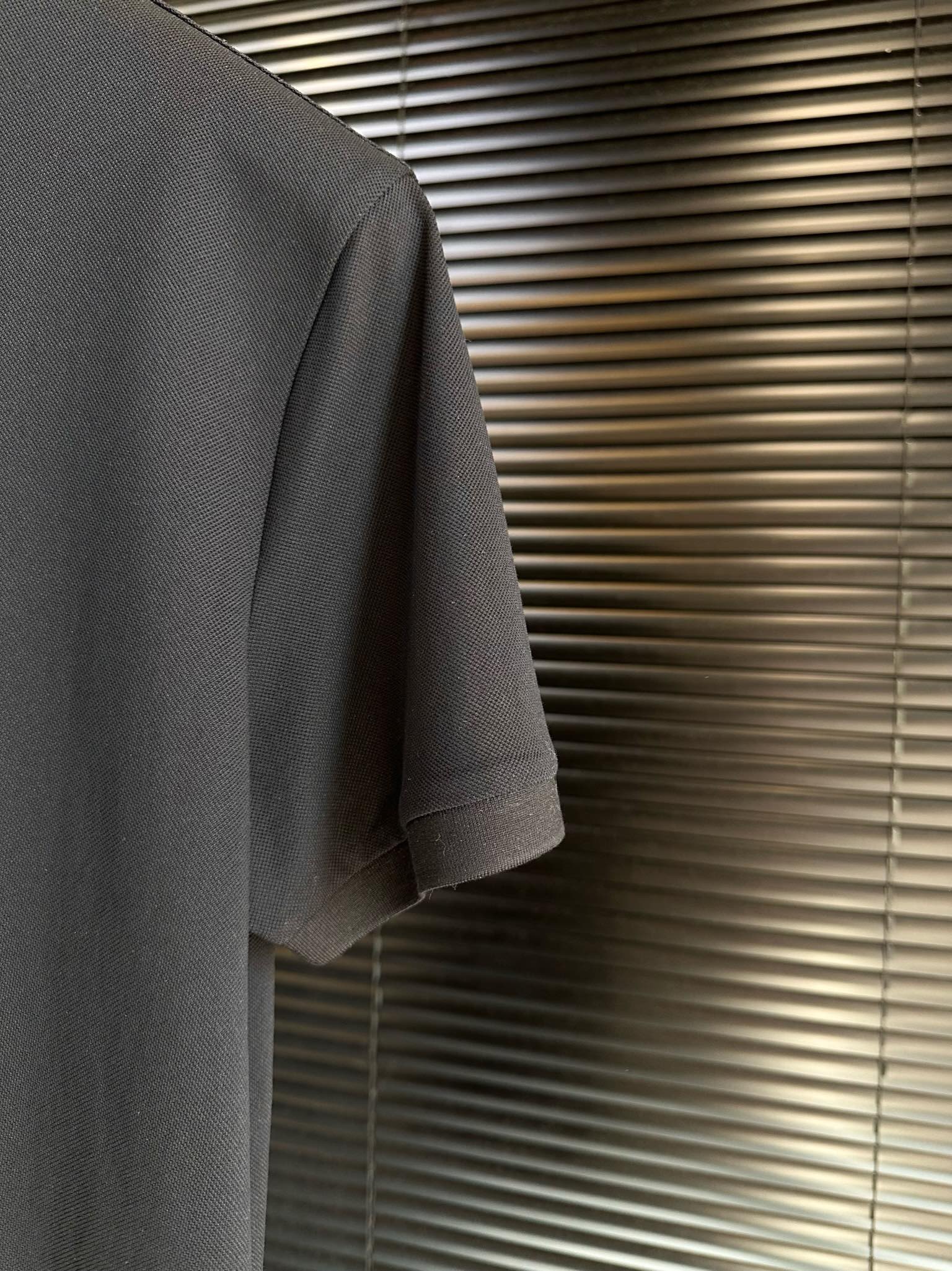 FD&芬2024SS新款Polo衫柜子最新款采用定制丝光棉再生纤维素纤维聚酯纤维混纺网眼珠地面料自带清凉