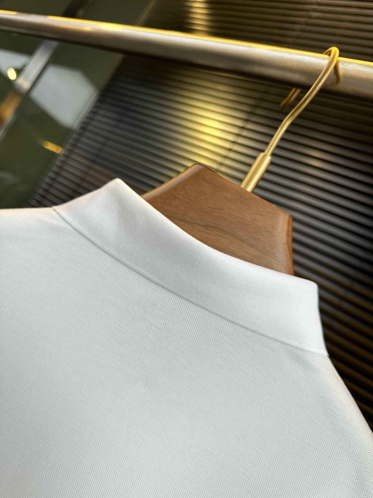 ZILL&泽粒2024SS新款Polo衫柜子最新款采用定制棉再生纤维素纤维聚酯纤维混纺面料抗皱吸汗速干自