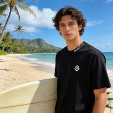 🐴《蒙口 Moncler》VIP高级定制! 2026春夏季新款短袖。这款T恤是夏季男装系列新品,采用丝光 🐴《蒙口 Moncler》VIP高级定制! 2026春夏季新款短袖。这款T恤是夏季男装系列新品,采用丝光