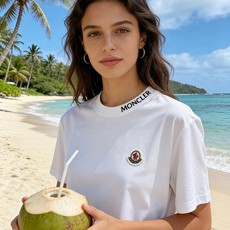🐴《蒙口 Moncler》VIP高级定制! 2026春夏季新款短袖。这款T恤是夏季男装系列新品,采用丝光 🐴《蒙口 Moncler》VIP高级定制! 2026春夏季新款短袖。这款T恤是夏季男装系列新品,采用丝光
