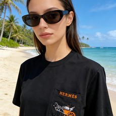 🐴《爱马仕 HERMES》VIP高级定制! 2026春夏季新款短袖。这款T恤是夏季男装系列新品,采用丝光 🐴《爱马仕 HERMES》VIP高级定制! 2026春夏季新款短袖。这款T恤是夏季男装系列新品,采用丝光