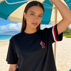 🐴《蒙口 Moncler》VIP高级定制! 2026春夏季新款短袖。这款T恤是夏季男装系列新品,采用丝光 🐴《蒙口 Moncler》VIP高级定制! 2026春夏季新款短袖。这款T恤是夏季男装系列新品,采用丝光