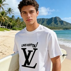 🐴《路易威登 LV》VIP高级定制! 2026春夏季新款短袖。这款T恤是夏季男装系列新品,采用丝光工艺进 🐴《路易威登 LV》VIP高级定制! 2026春夏季新款短袖。这款T恤是夏季男装系列新品,采用丝光工艺进