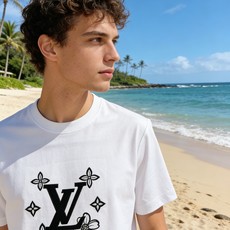 🐴《路易威登 LV》VIP高级定制! 2026春夏季新款短袖。这款T恤是夏季男装系列新品,采用丝光工艺进 🐴《路易威登 LV》VIP高级定制! 2026春夏季新款短袖。这款T恤是夏季男装系列新品,采用丝光工艺进