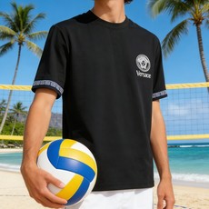 🐴《范思哲 Versace》VIP高级定制! 2026春夏季新款短袖。这款T恤是夏季男装系列新品,采用丝 🐴《范思哲 Versace》VIP高级定制! 2026春夏季新款短袖。这款T恤是夏季男装系列新品,采用丝