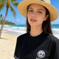 🐴《范思哲 Versace》VIP高级定制! 2026春夏季新款短袖。这款T恤是夏季男装系列新品,采用丝 🐴《范思哲 Versace》VIP高级定制! 2026春夏季新款短袖。这款T恤是夏季男装系列新品,采用丝